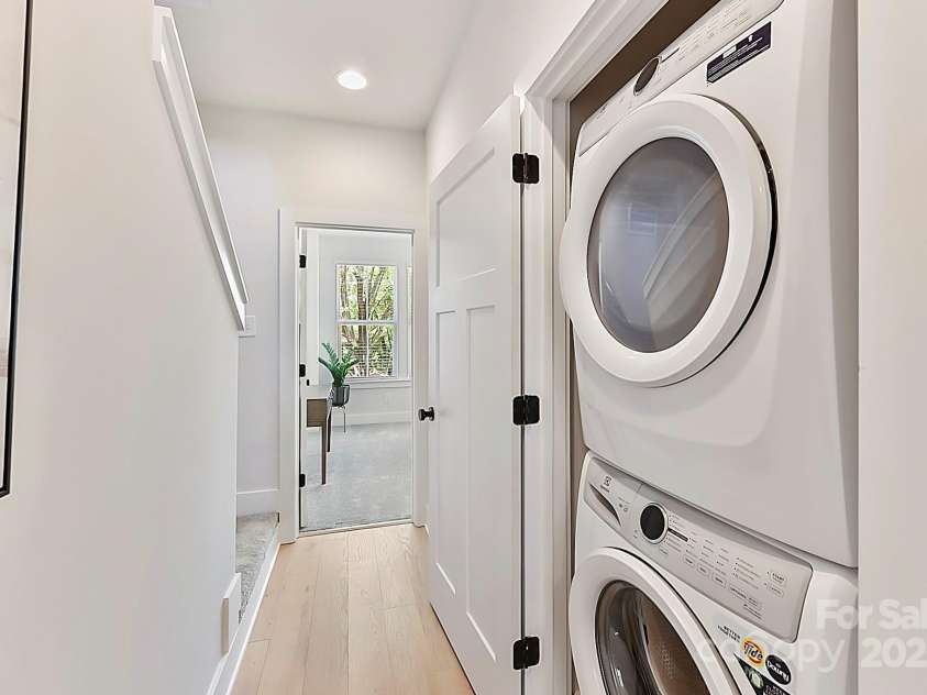 1223 16th Street, Charlotte, NC 28205.  MLS# CAR4272275, YatesRealty ID 20357. 