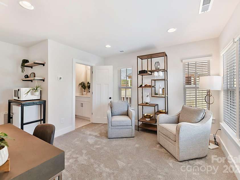 1223 16th Street, Charlotte, NC 28205.  MLS# CAR4272275, YatesRealty ID 20357. 