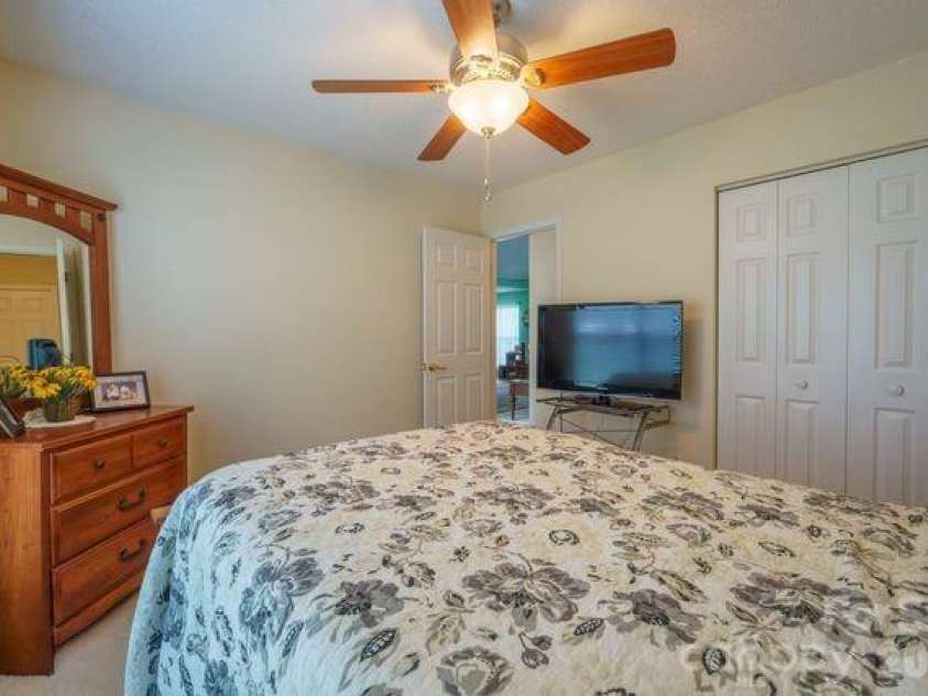1236 Midlake Road, Kannapolis, NC 28083.  MLS# CAR4373106, YatesRealty ID 20357. 2nd Bedroom