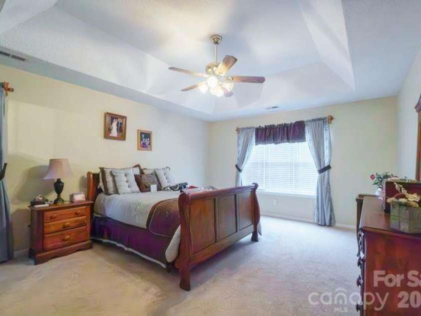 1236 Midlake Road, Kannapolis, NC 28083.  MLS# CAR4373106, YatesRealty ID 20357. Primary Bedrrom