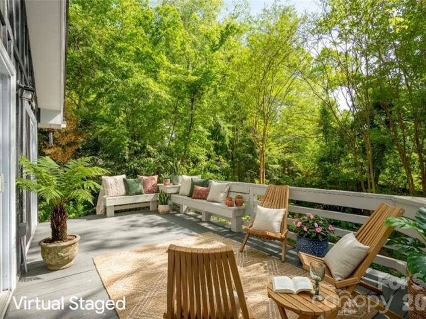 40 Fieldcrest Road, Arden, NC 28704.  MLS# CAR4377823, YatesRealty ID 20358. 