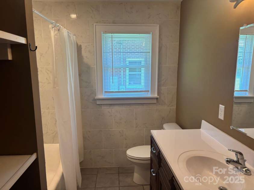 907 McGowan Road, Shelby, NC 28150.  MLS# CAR4251957, YatesRealty ID 20359. 