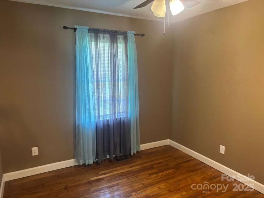 907 McGowan Road, Shelby, NC 28150.  MLS# CAR4251957, YatesRealty ID 20359. ...and a ceiling fan!