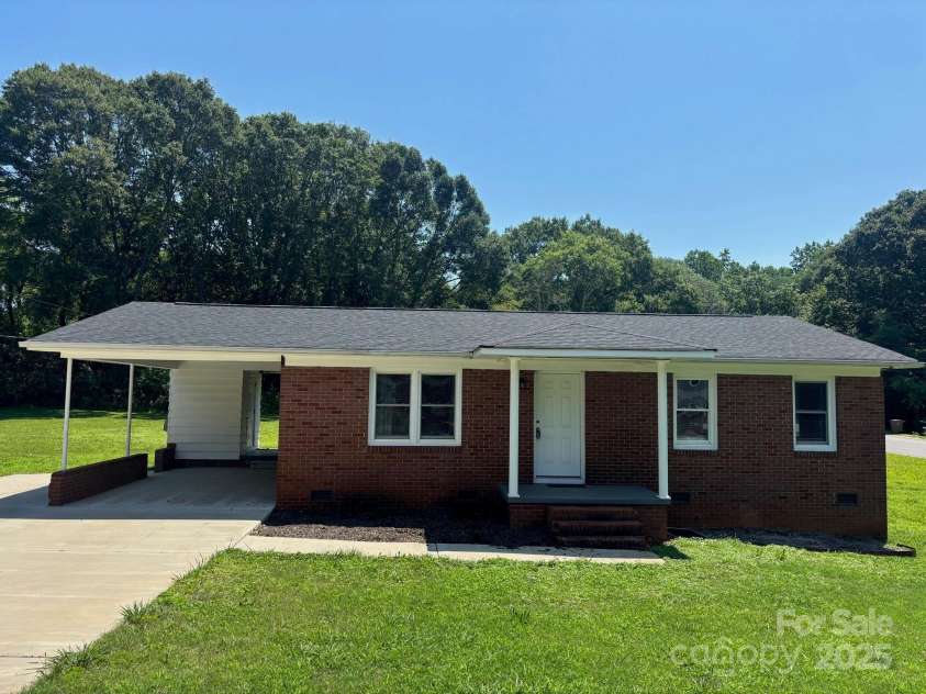 907 McGowan Road, Shelby, NC 28150.  MLS# CAR4251957, YatesRealty ID 20359. Don't miss this great home!