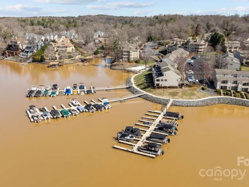 13913 Queens Harbor Road, Charlotte, NC 28278.  MLS# CAR4234214, YatesRealty ID 2036. 