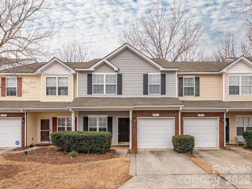461 Delta Drive, Fort Mill, SC 29715.  MLS# CAR4348823, YatesRealty ID 2036. 