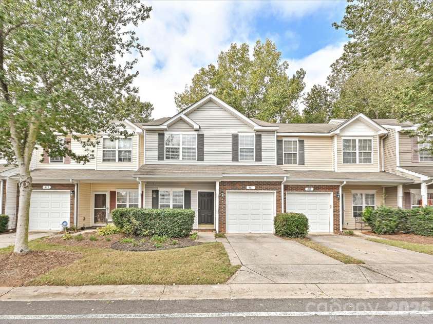 461 Delta Drive, Fort Mill, SC 29715.  MLS# CAR4433225, YatesRealty ID 2036. 