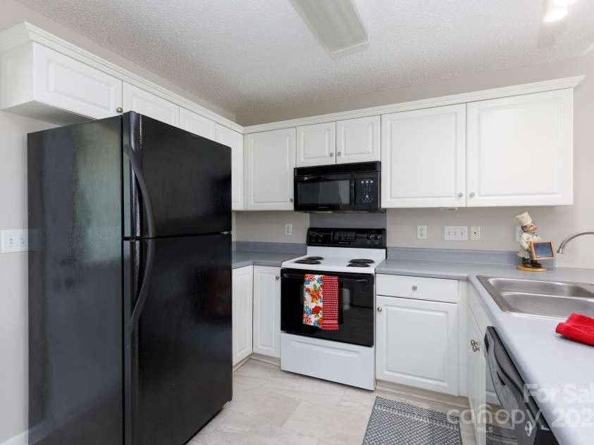 409 Guiness Place, Rock Hill, SC 29730.  MLS# CAR4272257, YatesRealty ID 20360. 