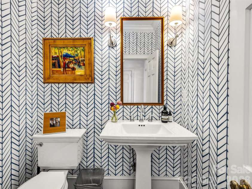 10 Kalimar Heights, Hendersonville, NC 28739.  MLS# CAR4376746, YatesRealty ID 20362. Designer powder bath on the main level. 