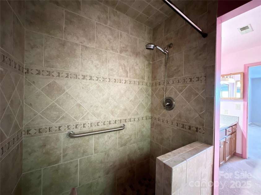 1164 Hidden Lake Drive, Granite Falls, NC 28630.  MLS# CAR4272030, YatesRealty ID 20363. 