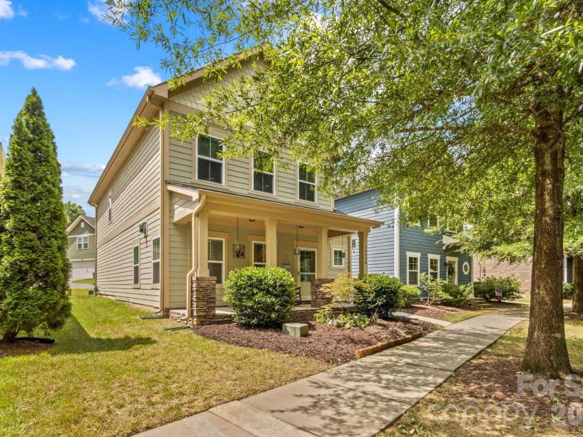 10258 Vanguard Parkway, Huntersville, NC 28078.  MLS# CAR4376642, YatesRealty ID 20364. 