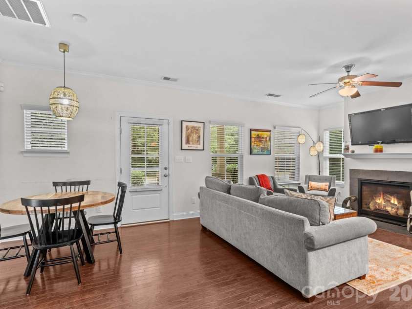 10258 Vanguard Parkway, Huntersville, NC 28078.  MLS# CAR4376642, YatesRealty ID 20364. 
