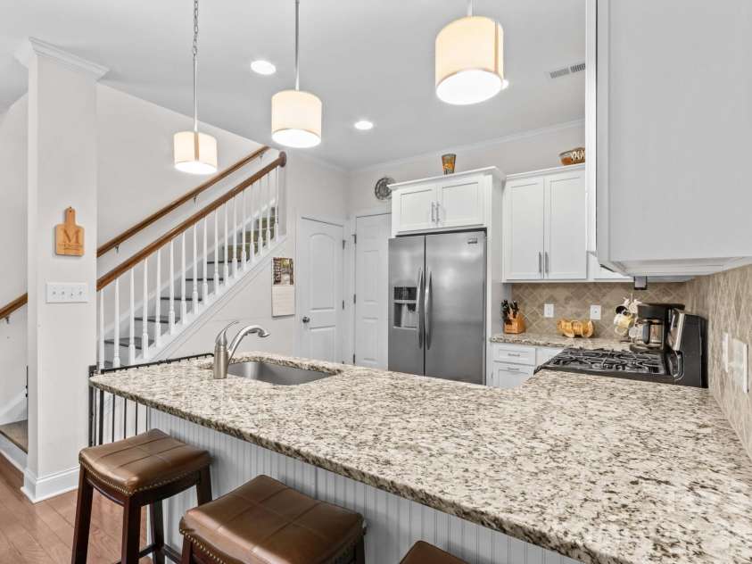 10258 Vanguard Parkway, Huntersville, NC 28078.  MLS# CAR4376642, YatesRealty ID 20364. 