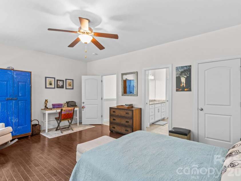 10258 Vanguard Parkway, Huntersville, NC 28078.  MLS# CAR4376642, YatesRealty ID 20364. 