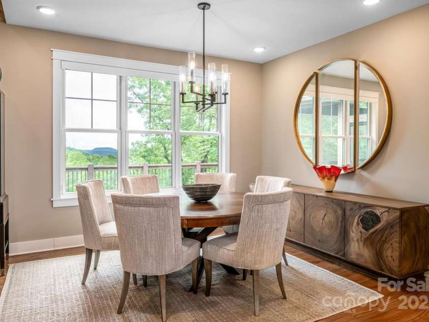 807 Hollybrook Drive, Flat Rock, NC 28731.  MLS# CAR4272086, YatesRealty ID 20364. 