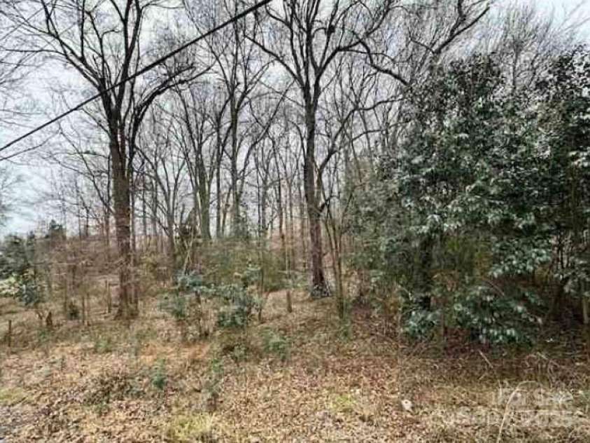 910 McGowan Road, Shelby, NC 28150.  MLS# CAR4251962, YatesRealty ID 20367. Great opportunity!