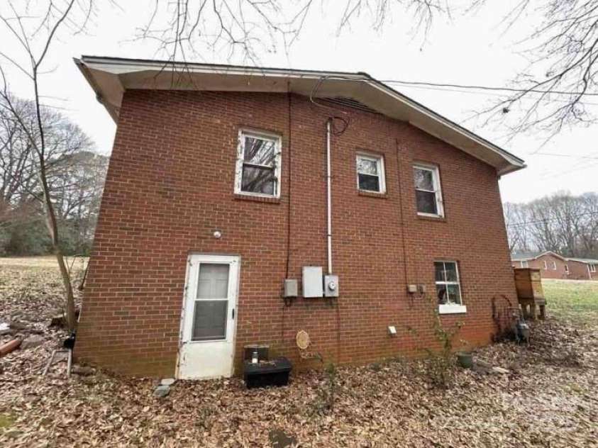 910 McGowan Road, Shelby, NC 28150.  MLS# CAR4251962, YatesRealty ID 20367. Unfinished basement w/ exterior door