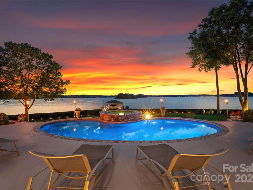 2477 Peninsula Shores Court, Denver, NC 28037.  MLS# CAR4226165, YatesRealty ID 2037. 