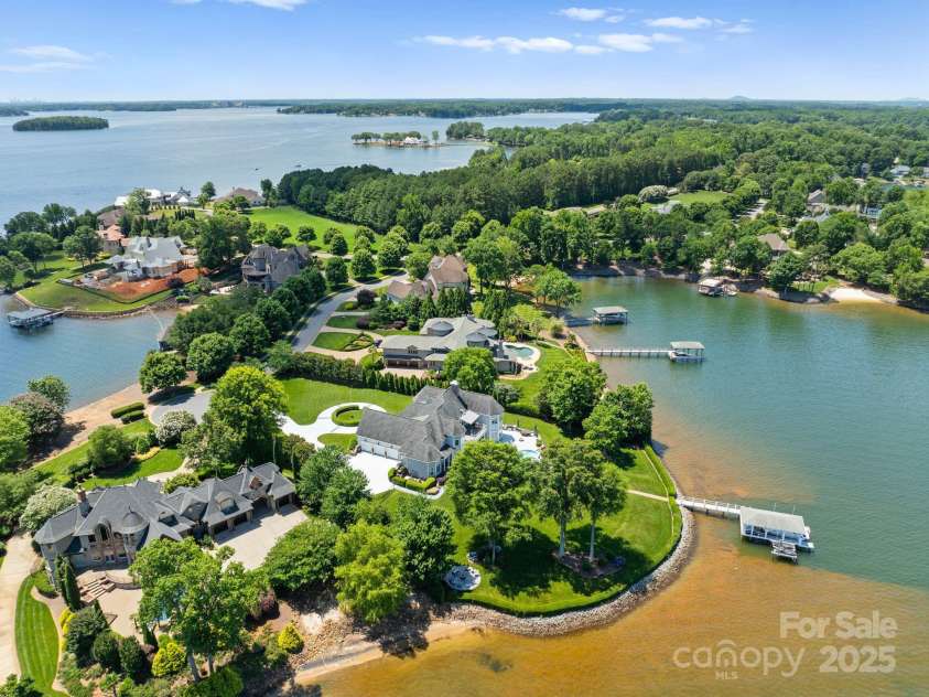 2477 Peninsula Shores Court, Denver, NC 28037.  MLS# CAR4226165, YatesRealty ID 2037. 