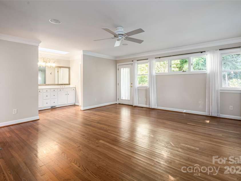 54 Fairway Road, Asheville, NC 28804.  MLS# CAR4238244, YatesRealty ID 2037. Primary Bedroom - View 2.