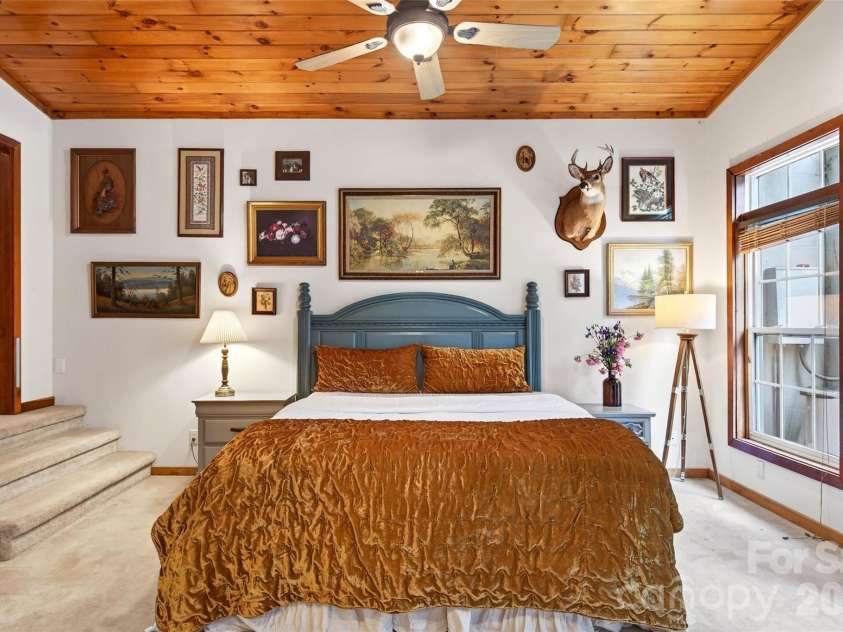 3068 226 Highway, Bakersville, NC 28705.  MLS# CAR4380158, YatesRealty ID 20370. 