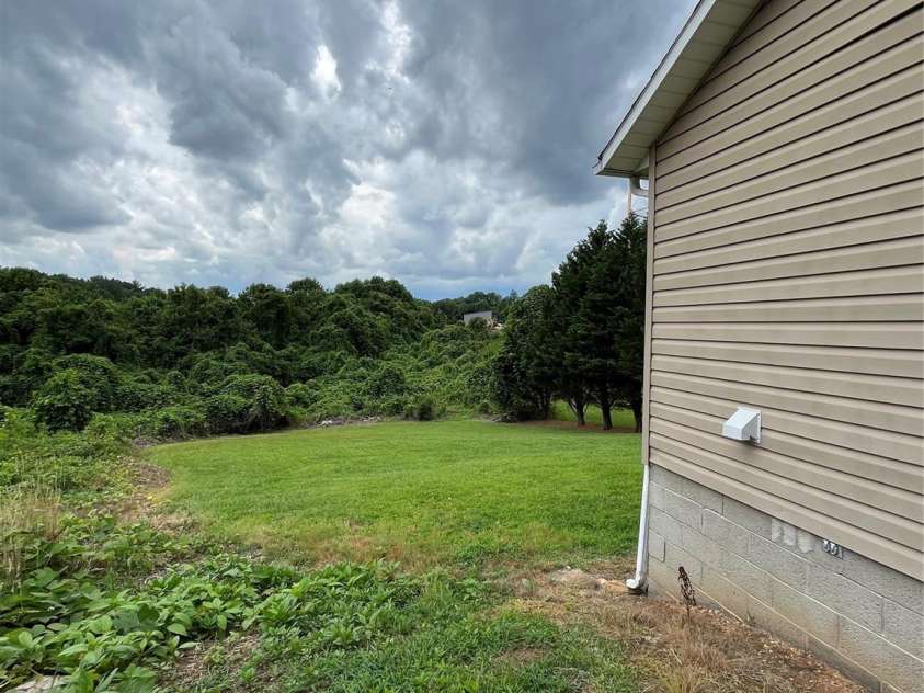 628 Main Street, Jonesville, NC 29353.  MLS# CAR4272479, YatesRealty ID 20370. 