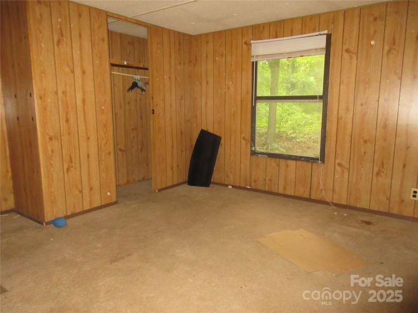 2927 Nc 16 Highway, Newton, NC 28658.  MLS# CAR4270025, YatesRealty ID 20373. 