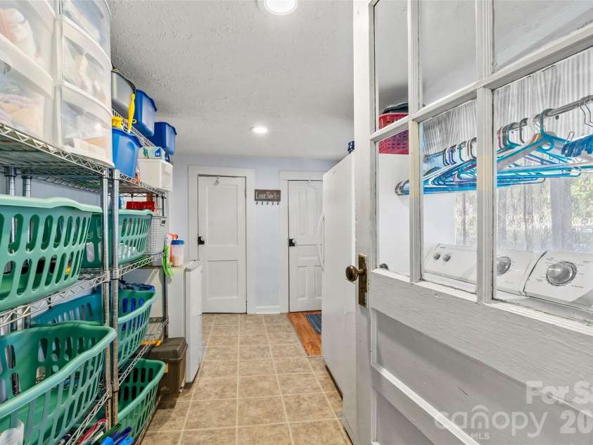 5780 NC 16 Business Highway, Maiden, NC 28650.  MLS# CAR4370464, YatesRealty ID 20374. Hallway/mudroom/ laundry
