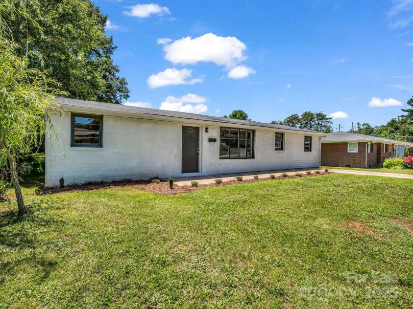 179 Sedgefield Drive, Forest City, NC 28043.  MLS# CAR4272519, YatesRealty ID 20376. 