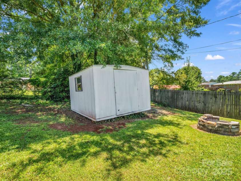 179 Sedgefield Drive, Forest City, NC 28043.  MLS# CAR4272519, YatesRealty ID 20376. 