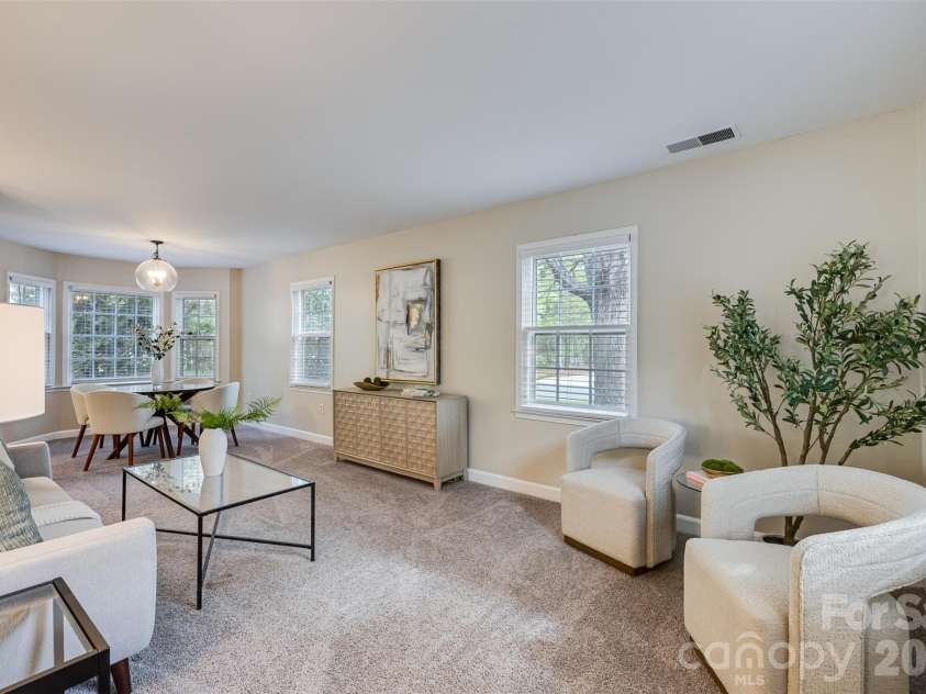 7456 Crowflock Court, Charlotte, NC 28226.  MLS# CAR4365076, YatesRealty ID 20376. 