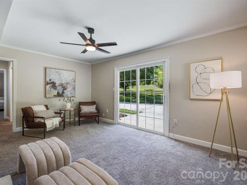 7456 Crowflock Court, Charlotte, NC 28226.  MLS# CAR4365076, YatesRealty ID 20376. 