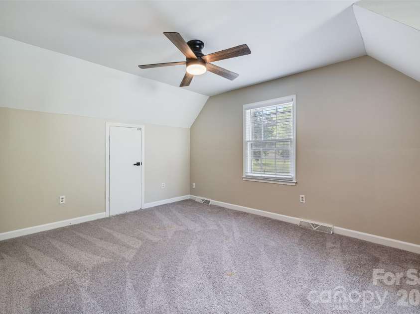 7456 Crowflock Court, Charlotte, NC 28226.  MLS# CAR4365076, YatesRealty ID 20376. 