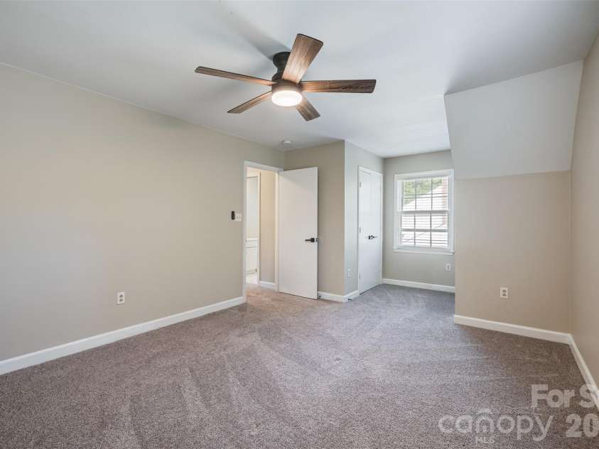 7456 Crowflock Court, Charlotte, NC 28226.  MLS# CAR4365076, YatesRealty ID 20376. 