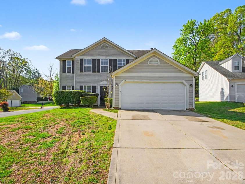 7410 Sarnia Place, Charlotte, NC 28269.  MLS# CAR4363664, YatesRealty ID 20377. 