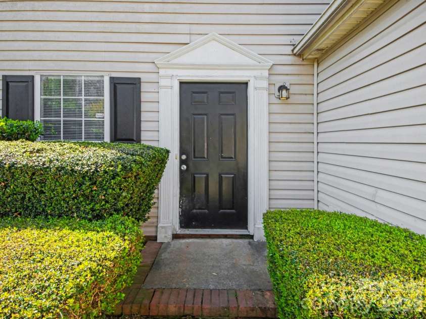 7410 Sarnia Place, Charlotte, NC 28269.  MLS# CAR4363664, YatesRealty ID 20377. 