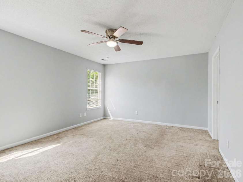 7410 Sarnia Place, Charlotte, NC 28269.  MLS# CAR4363664, YatesRealty ID 20377. 