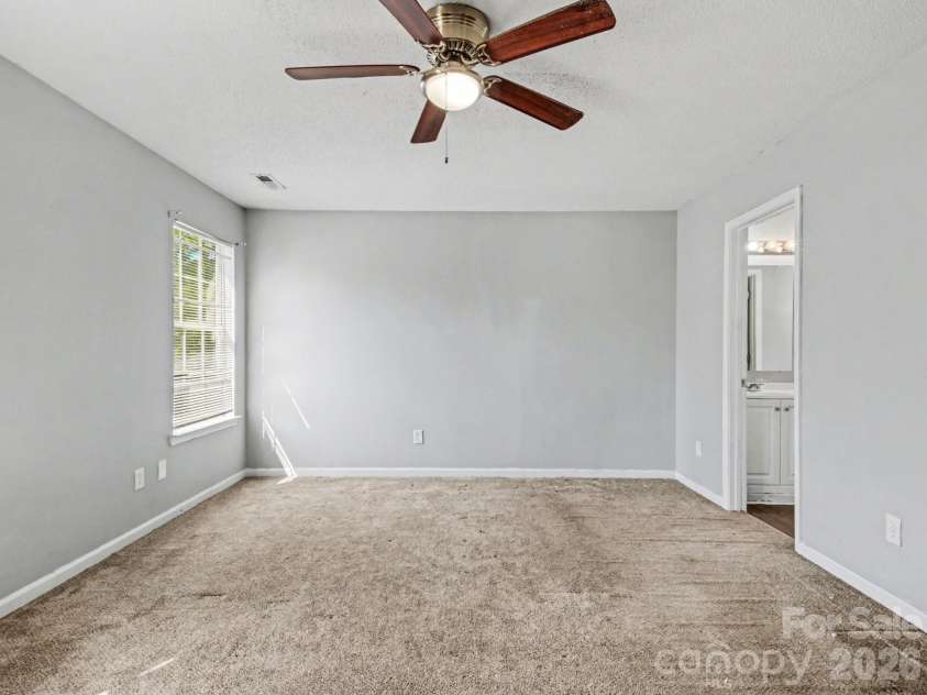 7410 Sarnia Place, Charlotte, NC 28269.  MLS# CAR4363664, YatesRealty ID 20377. 