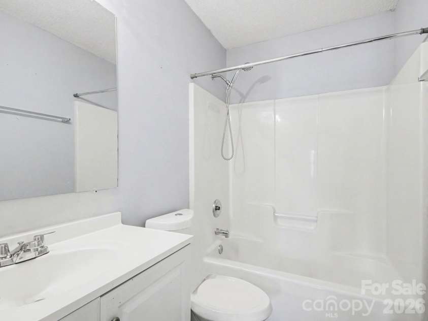 7410 Sarnia Place, Charlotte, NC 28269.  MLS# CAR4363664, YatesRealty ID 20377. 