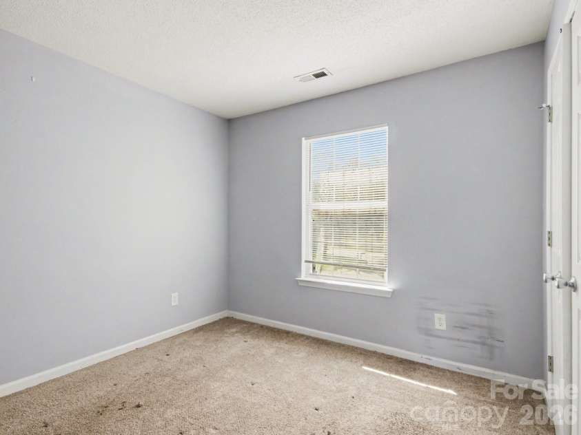 7410 Sarnia Place, Charlotte, NC 28269.  MLS# CAR4363664, YatesRealty ID 20377. 