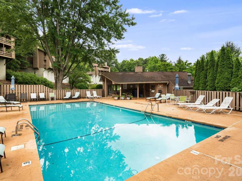305 Piney Mountain Drive, Asheville, NC 28805.  MLS# CAR4380545, YatesRealty ID 20378. Community pool