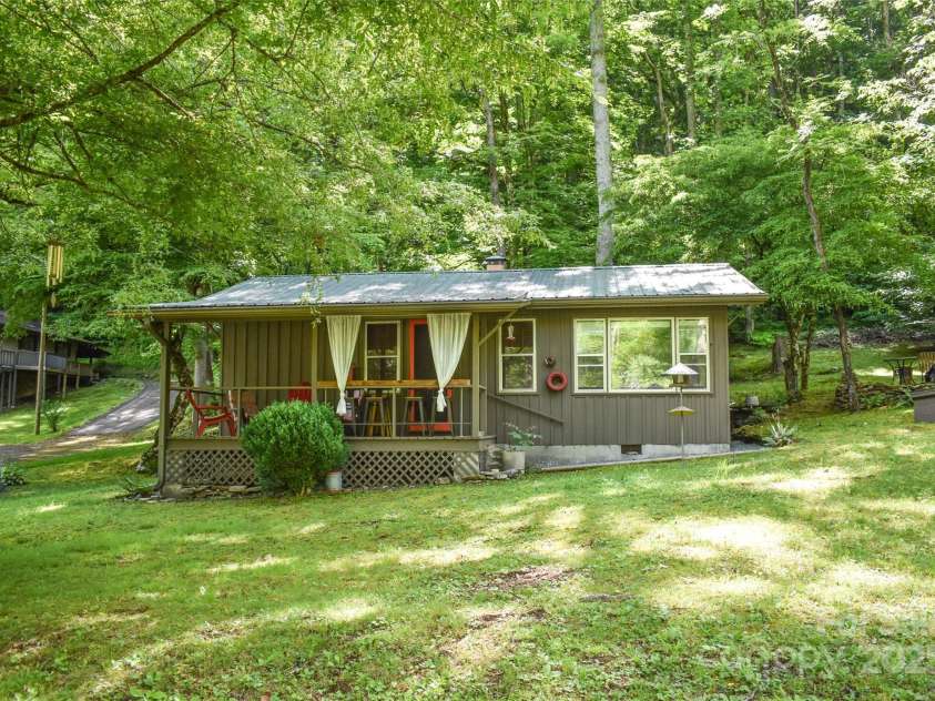 3435 Conleys Creek Road, Whittier, NC 28789.  MLS# CAR4272646, YatesRealty ID 20379. 