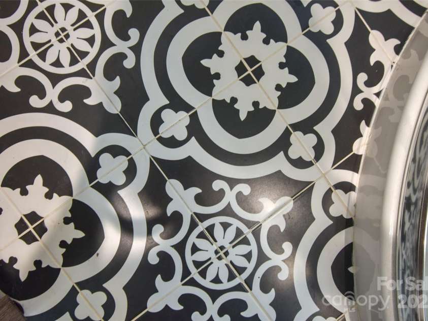 3435 Conleys Creek Road, Whittier, NC 28789.  MLS# CAR4272646, YatesRealty ID 20379. Beautiful tile in bathroom