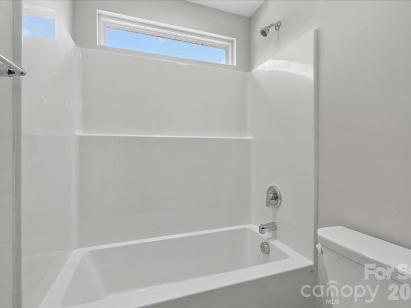 2262 Trundle Drive, Gastonia, NC 28054.  MLS# CAR4351655, YatesRealty ID 20380. Bath 2