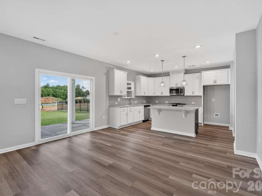 2262 Trundle Drive, Gastonia, NC 28054.  MLS# CAR4351655, YatesRealty ID 20380. Dining/Kitchen