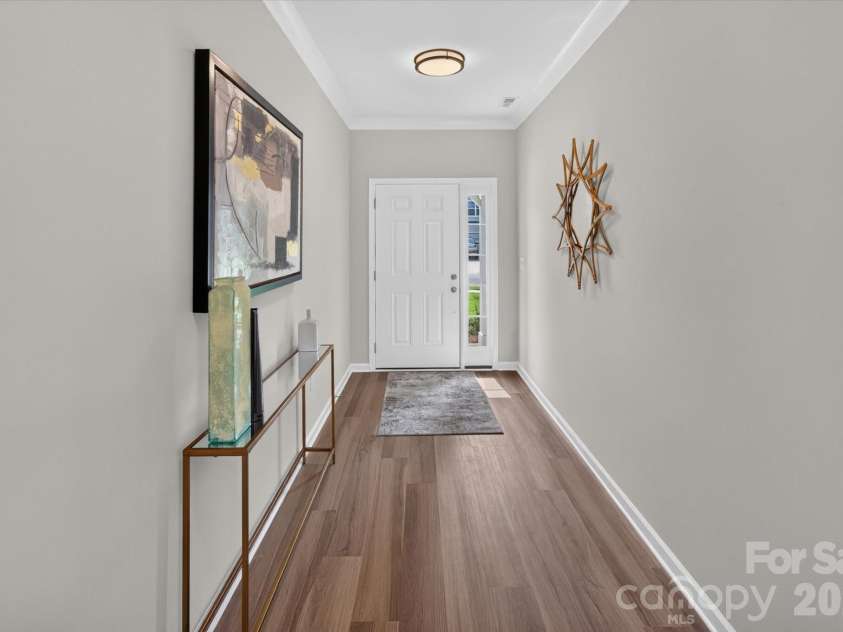 2262 Trundle Drive, Gastonia, NC 28054.  MLS# CAR4351655, YatesRealty ID 20380. Foyer