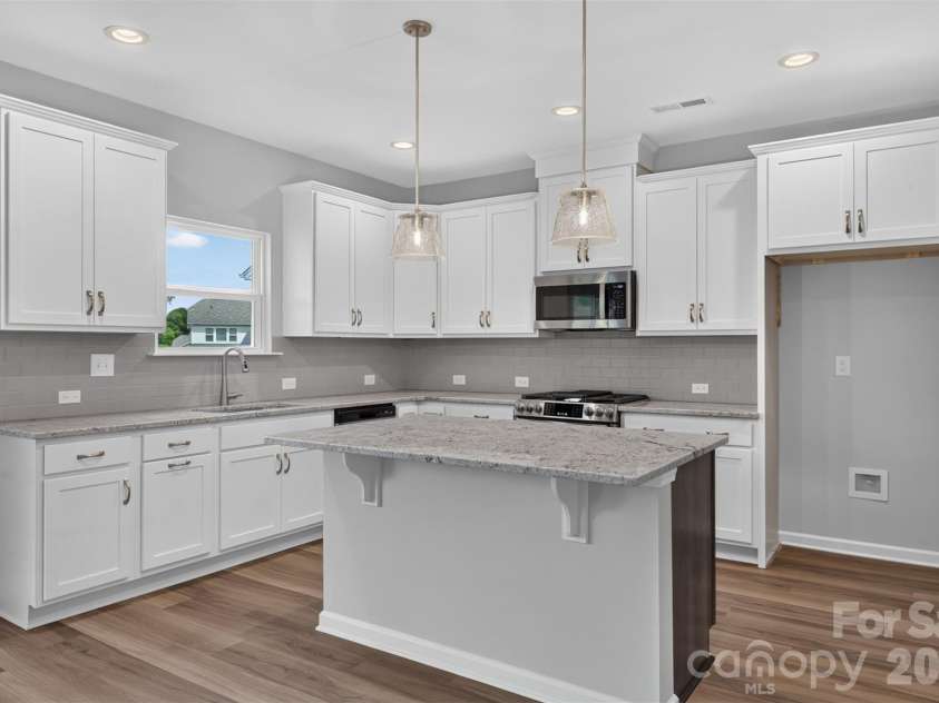 2262 Trundle Drive, Gastonia, NC 28054.  MLS# CAR4351655, YatesRealty ID 20380. Kitchen
