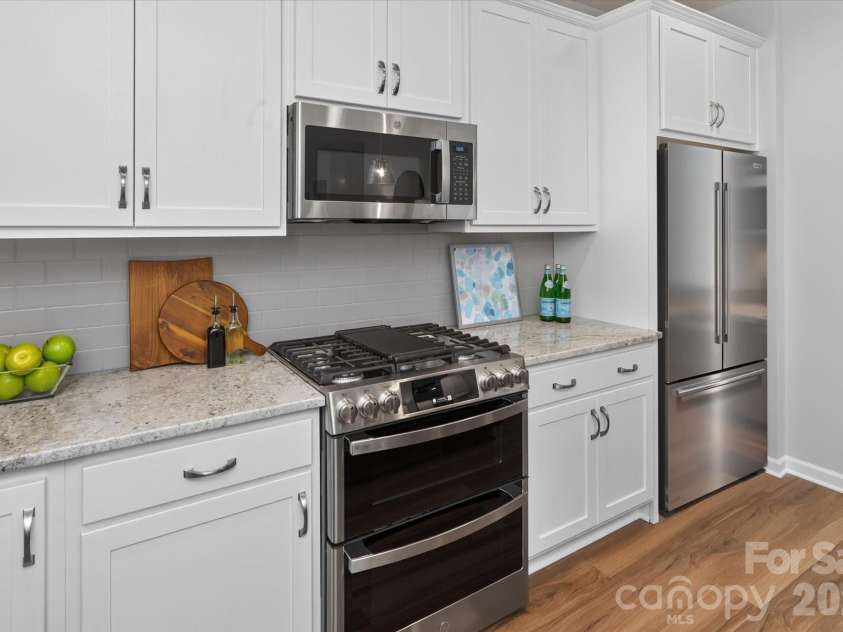 2262 Trundle Drive, Gastonia, NC 28054.  MLS# CAR4351655, YatesRealty ID 20380. Kitchen