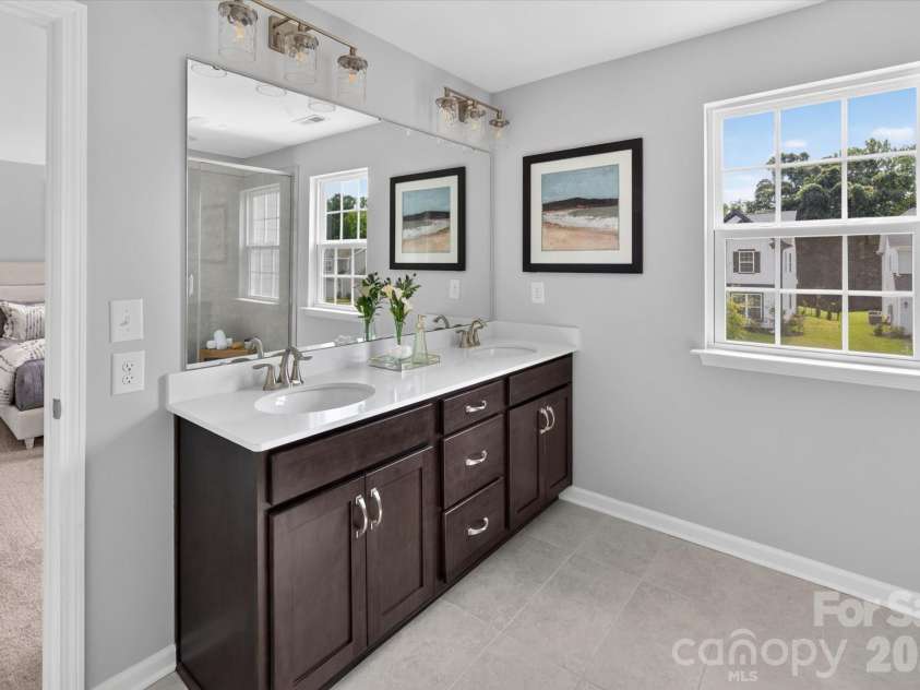 2262 Trundle Drive, Gastonia, NC 28054.  MLS# CAR4351655, YatesRealty ID 20380. Premier Bath
