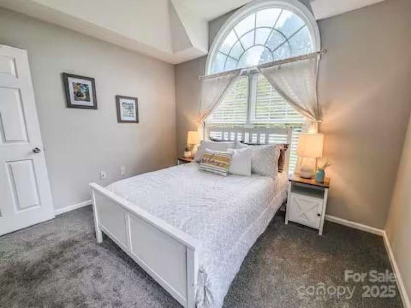 6231 Kentwood Drive, Kannapolis, NC 28081.  MLS# CAR4252853, YatesRealty ID 20382. 